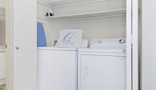 Landing at Signature Pointe - 1 Bedroom in Downtown Kent