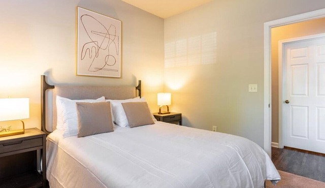 Landing at Swift Creek Commons Apartments - 3 Bedrooms in Brandermill