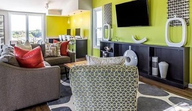 Landing at The Arbours of Hermitage - 2 Bedrooms in Downtown Hermitage