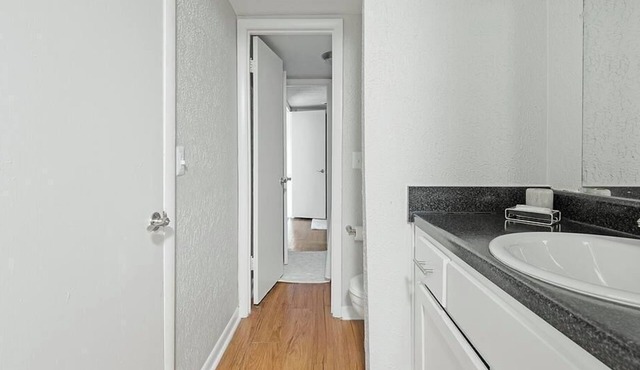 Landing at The Arbours of Hermitage - 2 Bedrooms in Downtown Hermitage