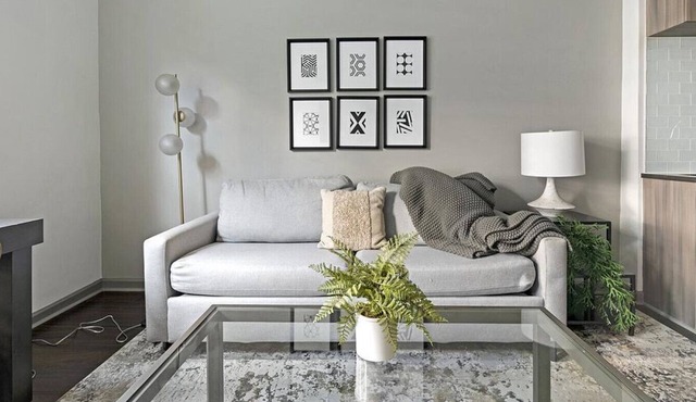 Landing at The Frasier - 1 Bedroom in Potomac Yard