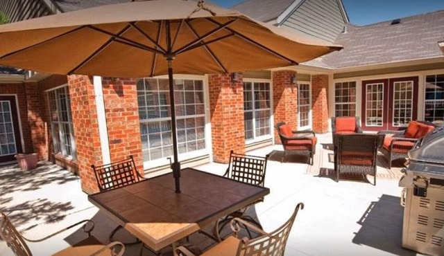 Landing at The Green at Chevy Chase - 2 Bedrooms in Downtown Buffalo Grove