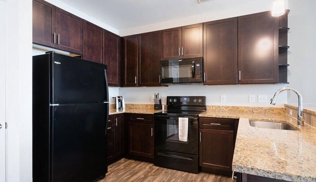 Landing at The Red Apartments - 1 Bedroom in Madisonville