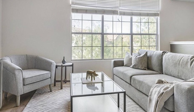 Landing at The Retreat at Mesa Hills - 2 Bedrooms in Sunland Park North