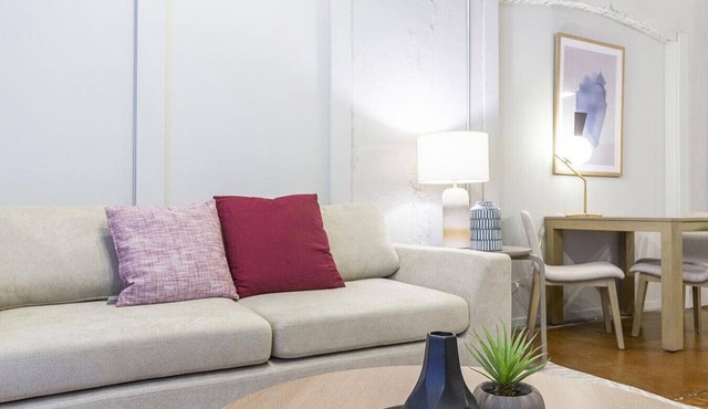 Landing at The Rochester Apartments - 1 Bedroom in Downtown