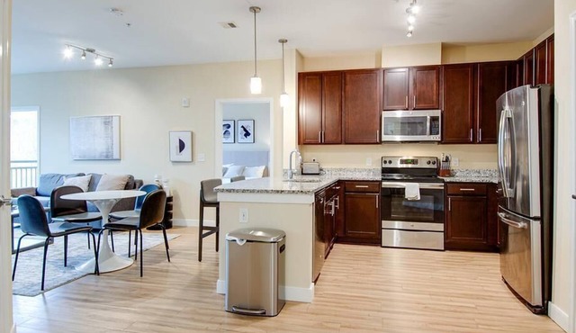 Landing at Urban Green Apartments - 2 Bedrooms in Ijamsville