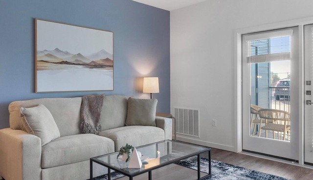Landing | Beautiful 1BD, Pool, Gym
