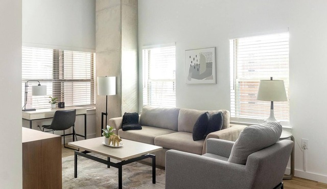 Landing | Beautiful 1BD, Courtyard, Gym