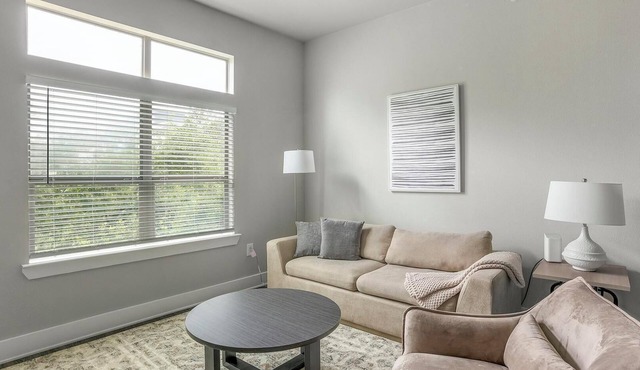 Landing | Beautiful 1BD, Clubhouse, Gym