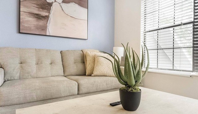 Landing | Beautiful 1BD, Gym, Clubhouse