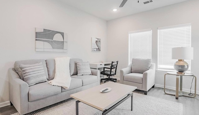 Landing | Beautiful 1BD, Clubhouse, Gym