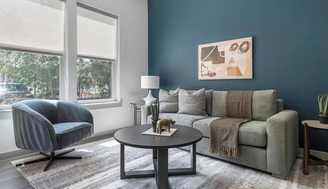 Landing | Beautiful 1BD, Courtyard, Game Room