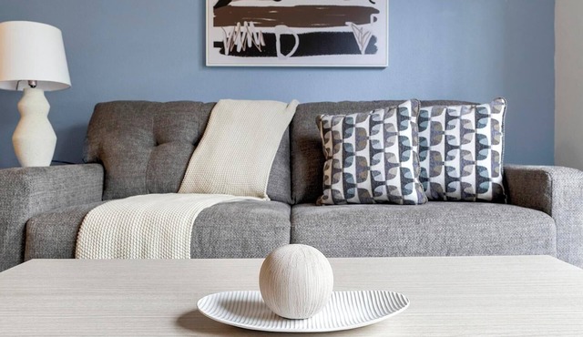 Landing | Beautiful 1BD, Courtyard, Gym