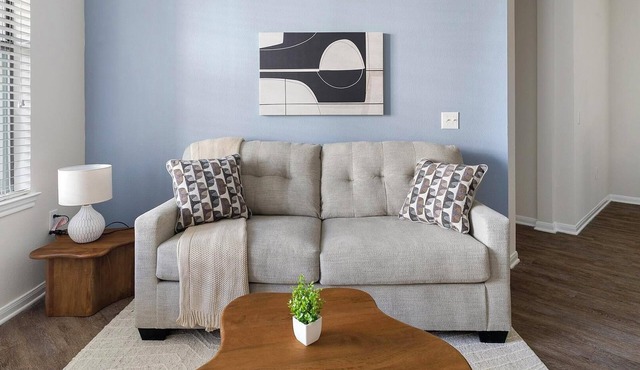 Landing | Beautiful 1BD, Gym, Game Room
