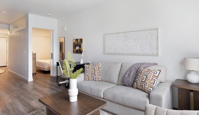 Landing | Beautiful 1BD, Gym