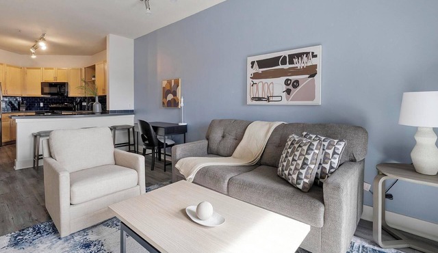 Landing | Beautiful 1BD, Gym, Courtyard