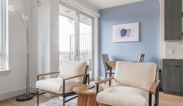 Landing | Beautiful 1BD, Gym, Courtyard