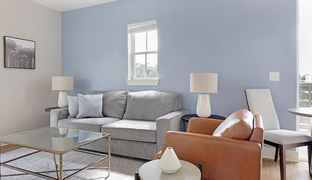 Landing | Beautiful 1BD, Pool, Clubhouse