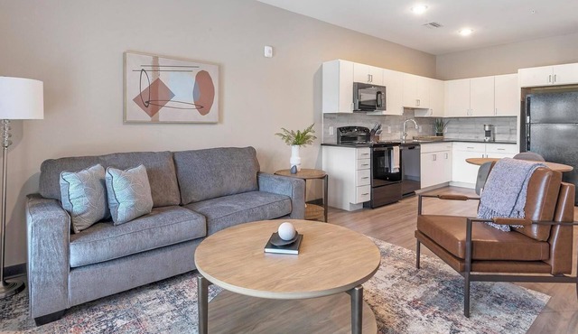 Landing | Beautiful 1BD, Rooftop Lounge, Gym