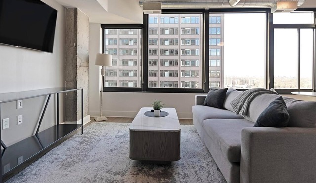 Landing | Beautiful 1BD, Gym, Game Room