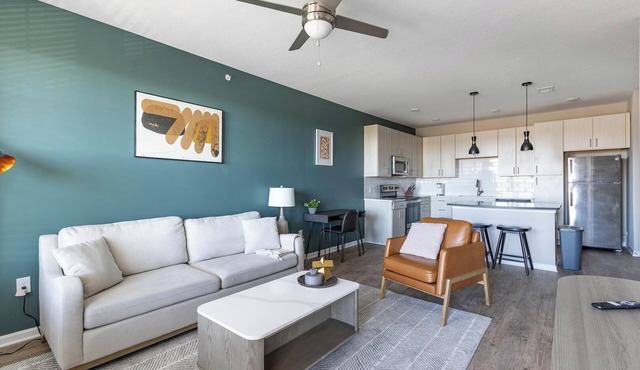 Landing | Beautiful 1BD, Pool, Clubhouse