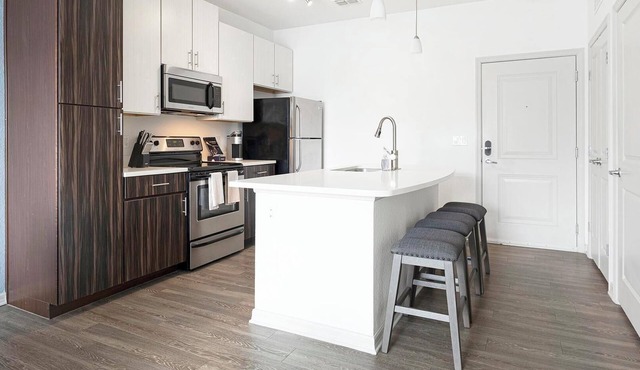 Landing | Beautiful 1BD, Gym, Clubhouse