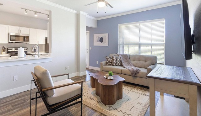 Landing | Beautiful 2BD in Cityview