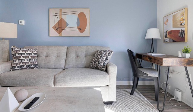 Landing | Beautiful 2BD, Gym, Clubhouse