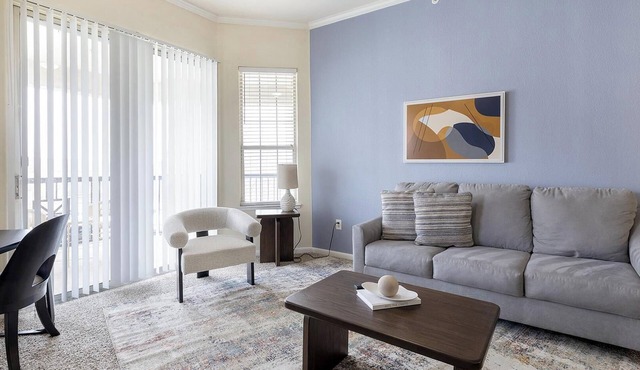 Landing | Beautiful 2BD, Clubhouse, Gym