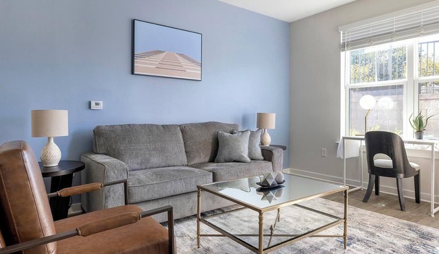 Landing | Beautiful 2BD, Clubhouse, Pool