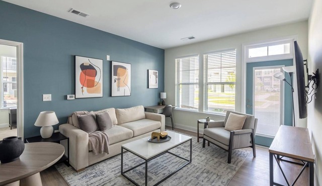 Landing | Beautiful 2BD, Gym, Clubhouse