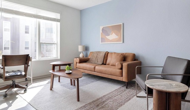 Landing | Beautiful 2BD, Gym, Clubhouse