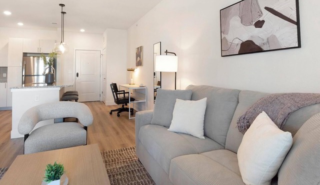 Landing | Beautiful 2BD, Gym, Clubhouse