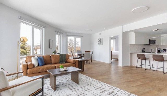 Landing | Beautiful 2BD, Rooftop Lounge, Courtyard
