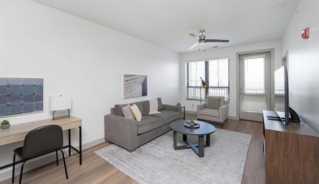 Landing | Beautiful 1BD, Pool, Courtyard