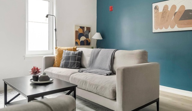 Landing | Beautiful 1BD, Gym