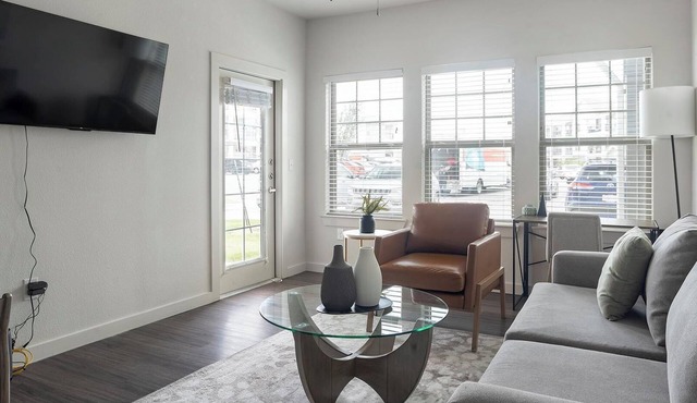 Landing | Chic 1BD, Clubhouse, Gym