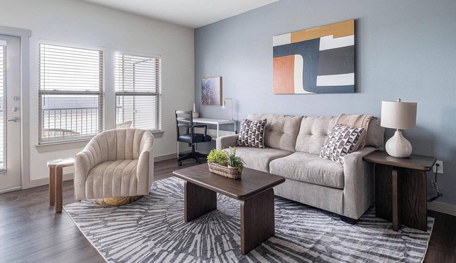 Landing | Chic 1BD, Clubhouse, Pool