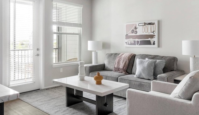 Landing | Chic 1BD, Clubhouse, Gym