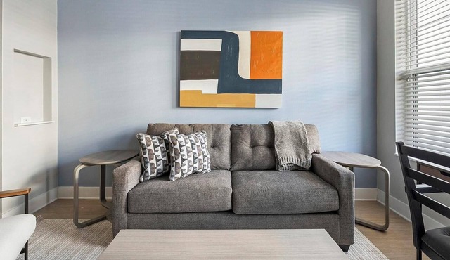 Landing | Chic 1BD, Gym, Courtyard