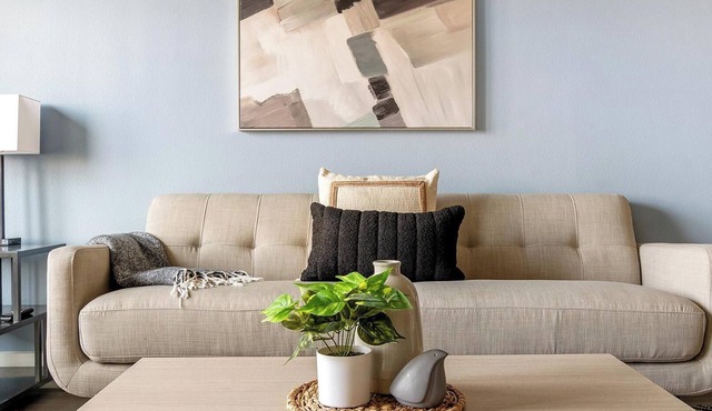 Landing | Chic 1BD, Gym