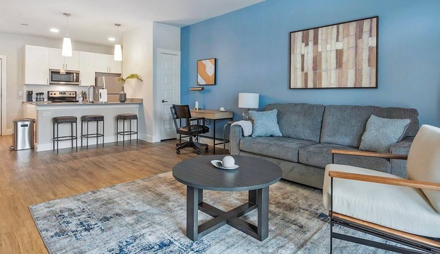 Landing | Chic 1BD, Gym