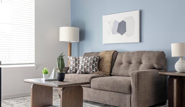 Landing | Chic 1BD, Gym, Clubhouse