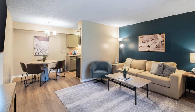 Landing | Chic 1BD, Gym, Clubhouse