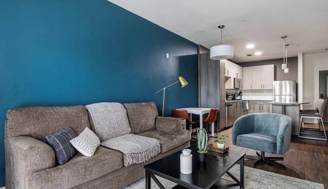 Landing | Chic 1BD, Gym, Courtyard