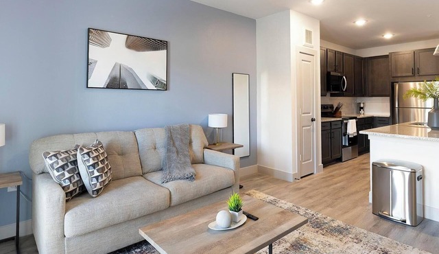 Landing | Chic 1BD in Corinth