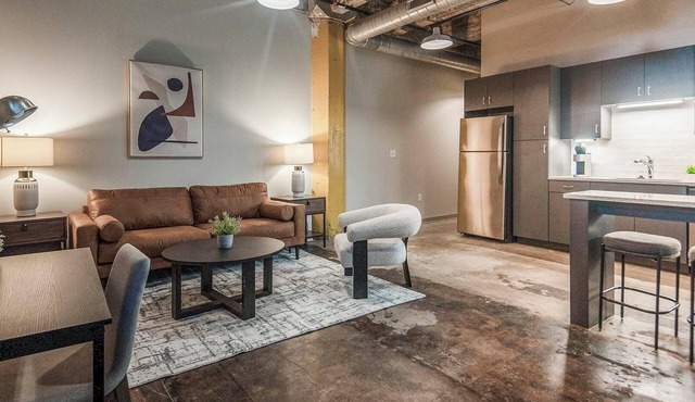 Landing | Chic 1BD in Uptown