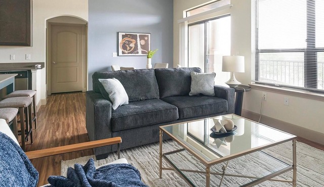 Landing | Chic 1BD, Gym