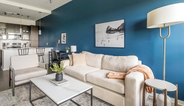 Landing | Chic 1BD, Yoga Studio, Gym