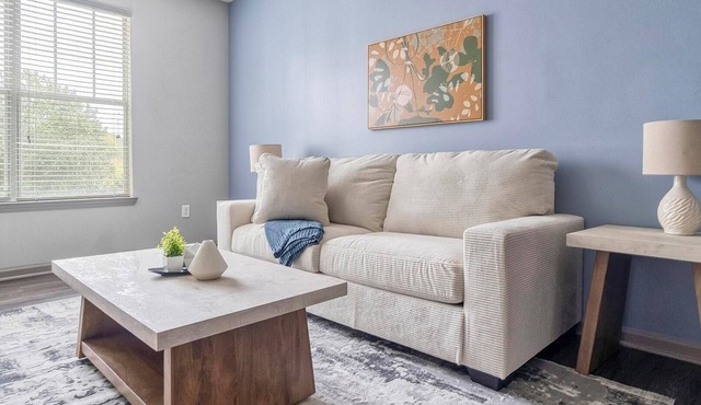 Landing | Chic 1BD, Yoga Studio, Rooftop Lounge